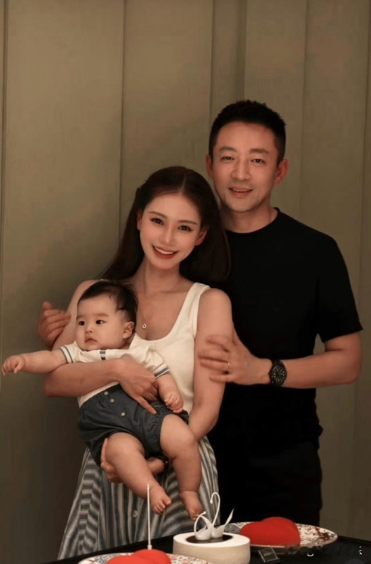 马筱梅直播时，有网友说：

“2026年再生一个女儿。”

马筱梅没有立刻说自己