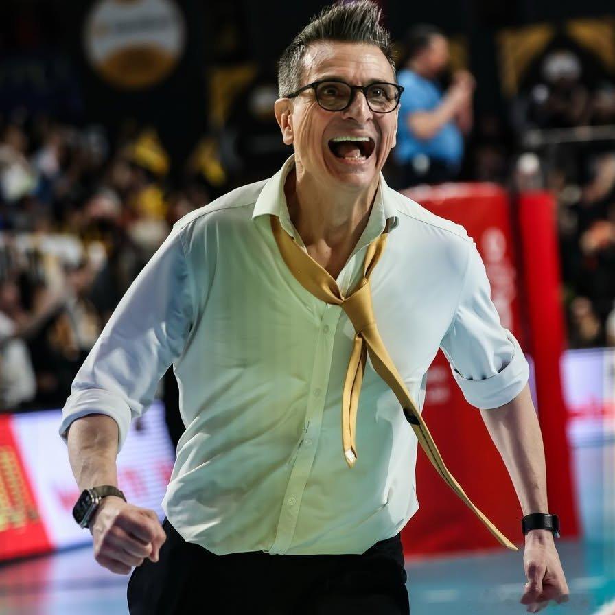 排球 ⚔️ 古德蒂已连续 10 场对阵桑塔雷利未尝胜绩🟡 古德蒂 vs 桑塔雷