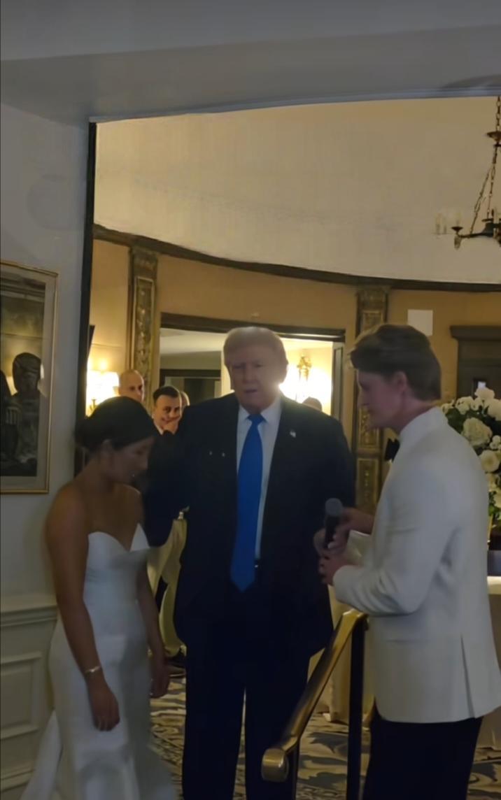 幸运女孩。一个华裔女孩的婚礼，选在特朗普酒店举行。谁也没想到，特朗普竟带着第一夫