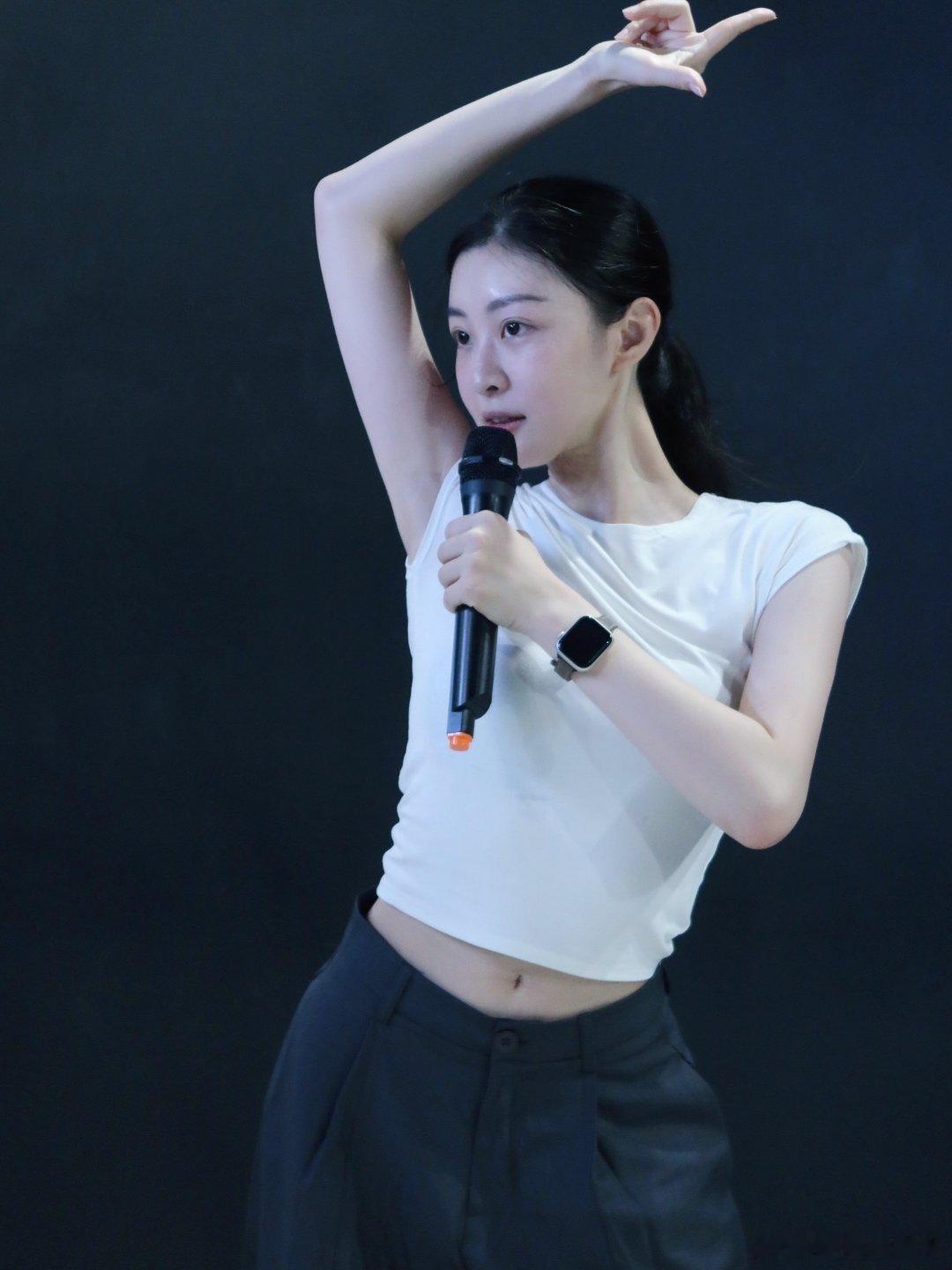 微博文化交流之夜马来西亚站王承渲小翅膀微博文化交流之夜王承渲期待重逢 从持续练习