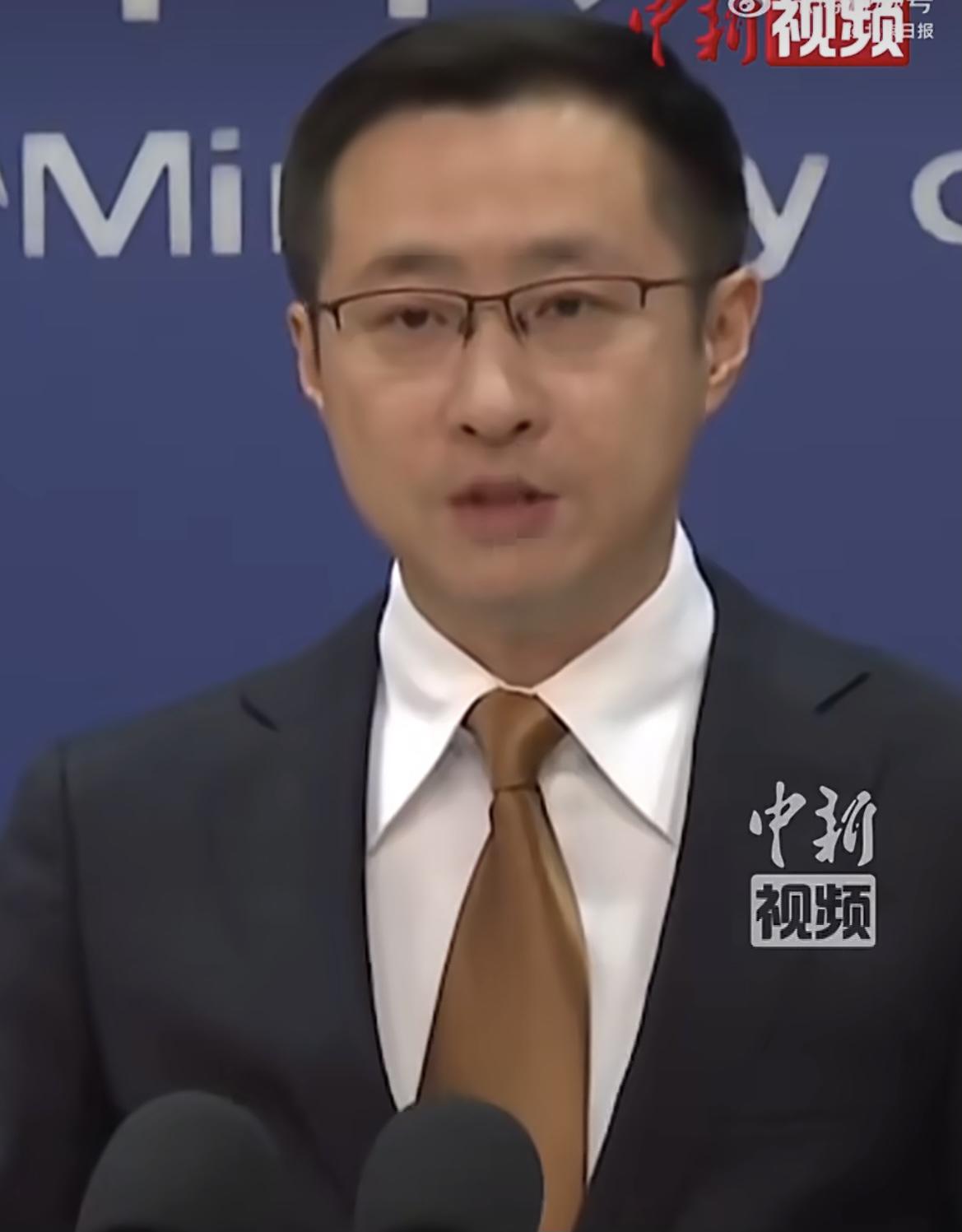 外交部霸气回应，菲律宾直接傻眼了！
他特奥多罗不是挺猖狂吗，没想到中方的制裁会来