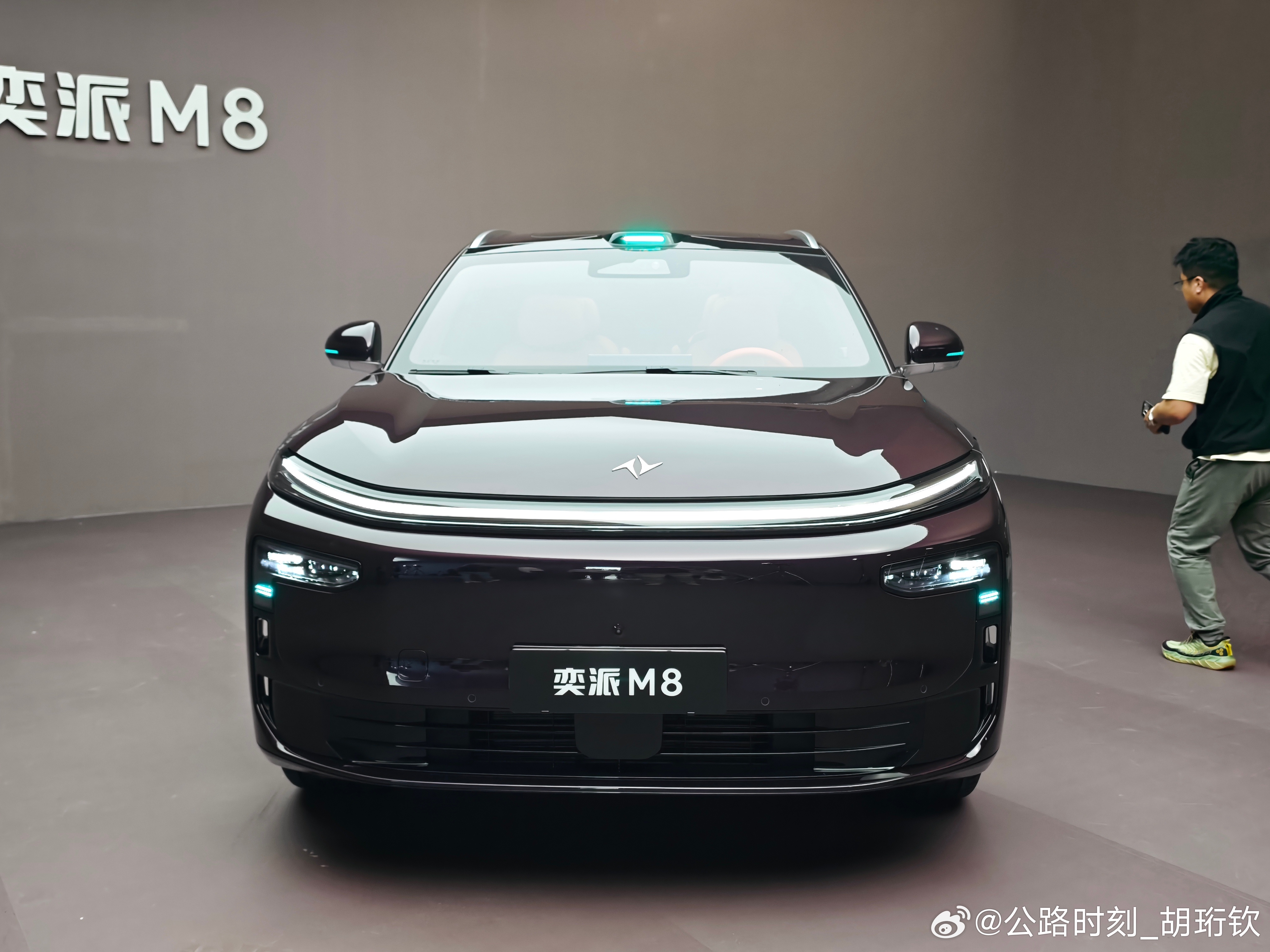 跟东风奕派M8车顶这个设计“唱反调”的那些人根本不关心真正的用户和真正的市场为了