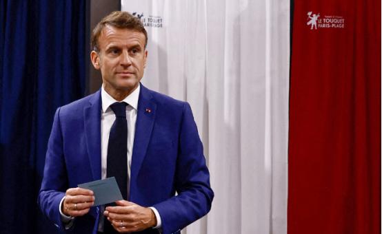 重磅！法国可能要把圆明园被抢走的宝贝，连同当年抢走的紫禁城藏品归还给中国了。
 