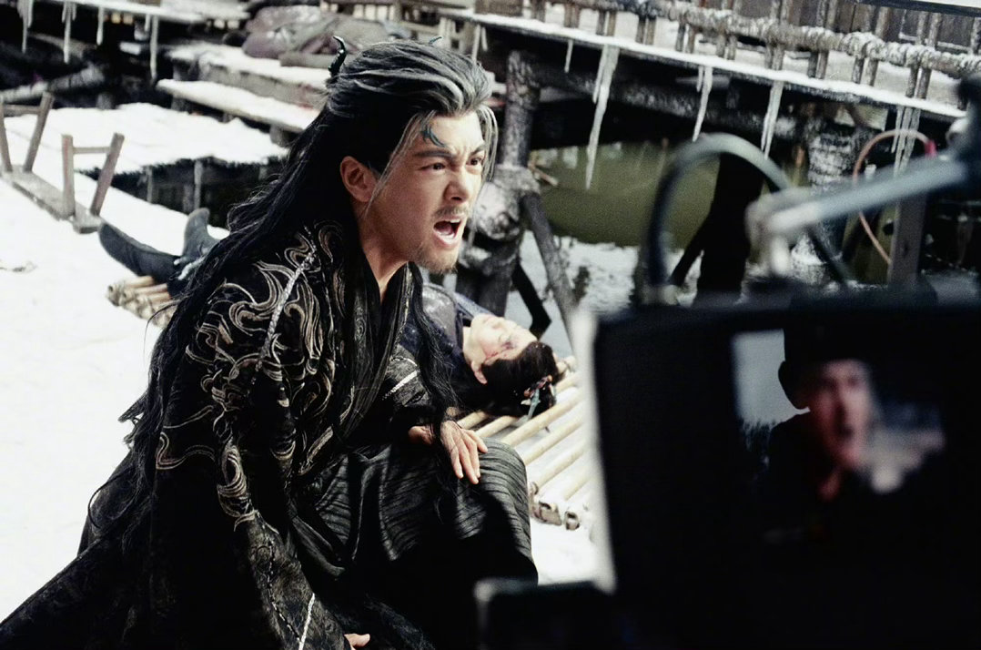 曾舜晞一直很体面 他陪武拾光走完了这一程，也用最体面的方式，给这段故事画上了温柔