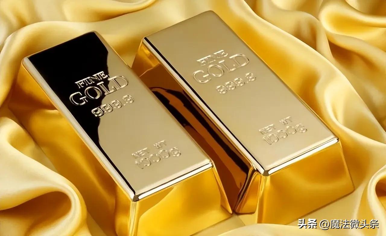 狂扫1000吨黄金，美联储慌了，金价杀到4500，中国暗藏底牌？在全球金融市场的