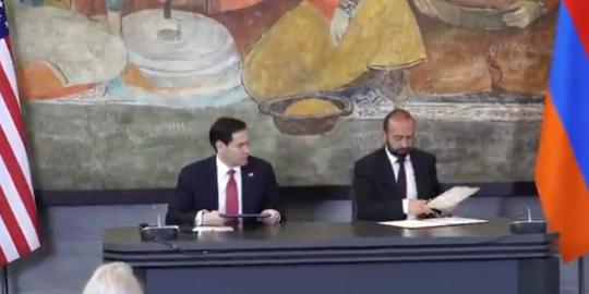 【😏 亚美尼亚正式脱离莫斯科的轨道：埃里温与美国签署战略伙伴关系。】美国国务卿