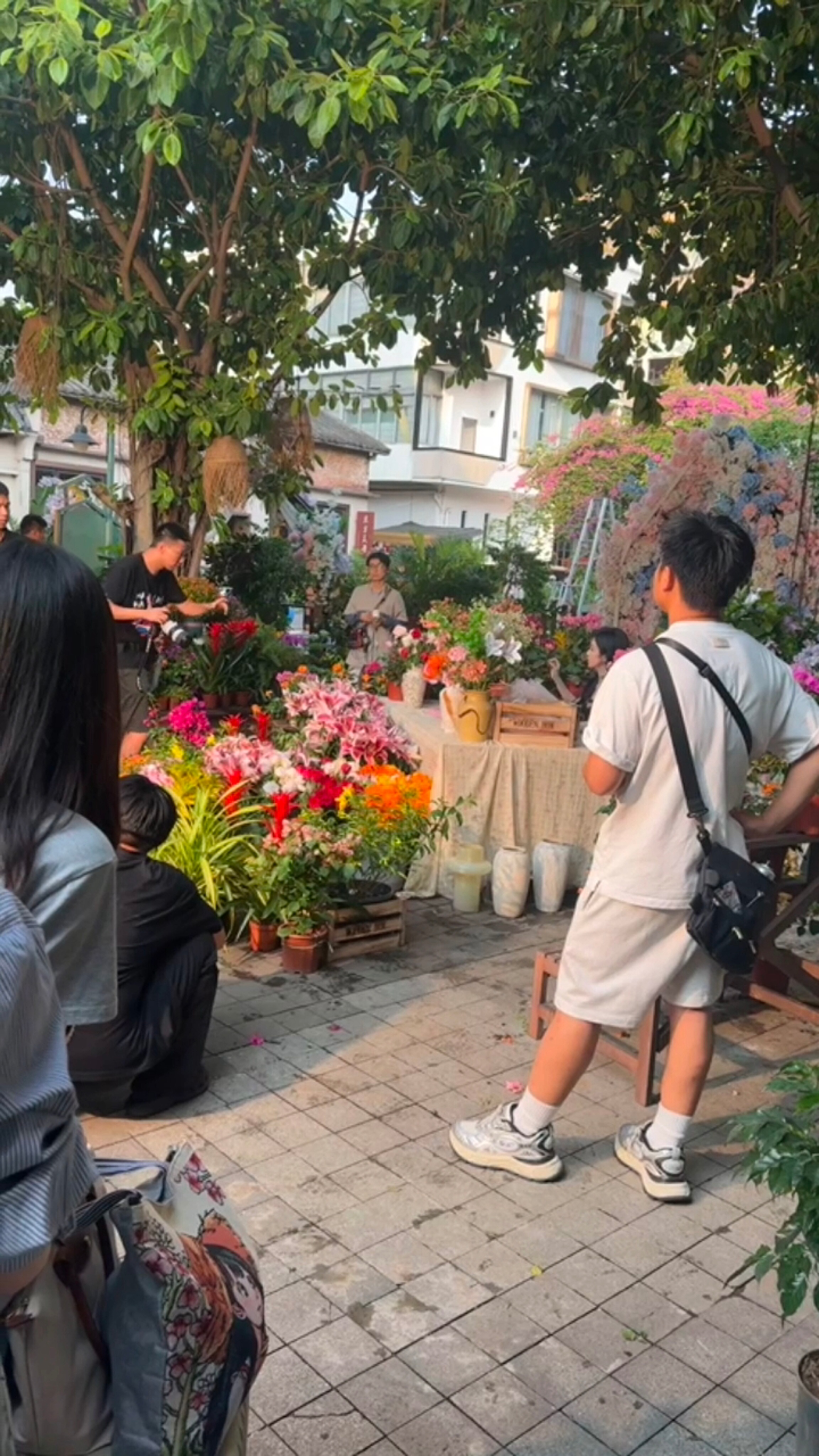 羡慕那只猫可以被她抱怀里[拜托]白鹿王韵娜 .白鹿常华森吻戏好苏 ​​​