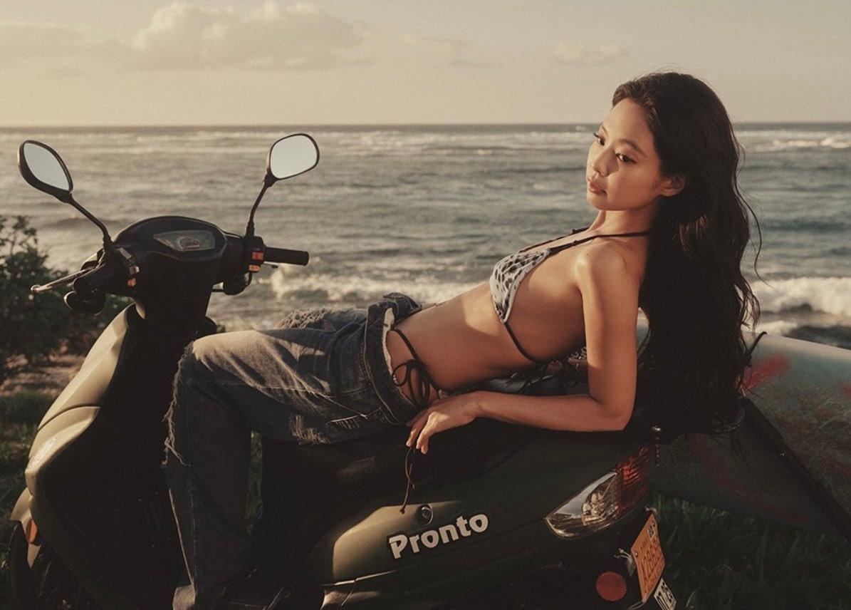 jennie x frankies bikinis
继续更新不要停！

jenn