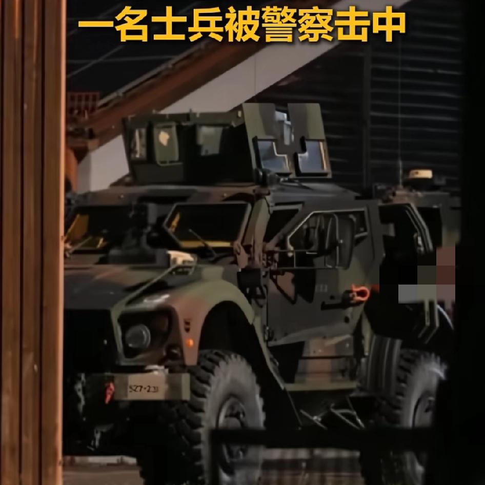 咱先不说这两伙人为啥打起来的，军队干不过警察也是牛了！军队是空包弹，警察用的是真