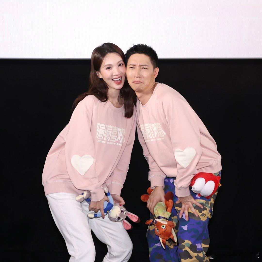 王耀庆说孙阳吻戏拍了两天  孙阳第一次大银幕吻戏亲出工伤  孙阳银幕初吻亲出工伤