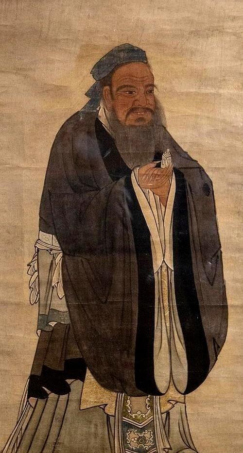 项少龙以为自己能玩转战国，直到邹衍一个眼神，让他肌肉僵住。
满屋王公贵族听他说现