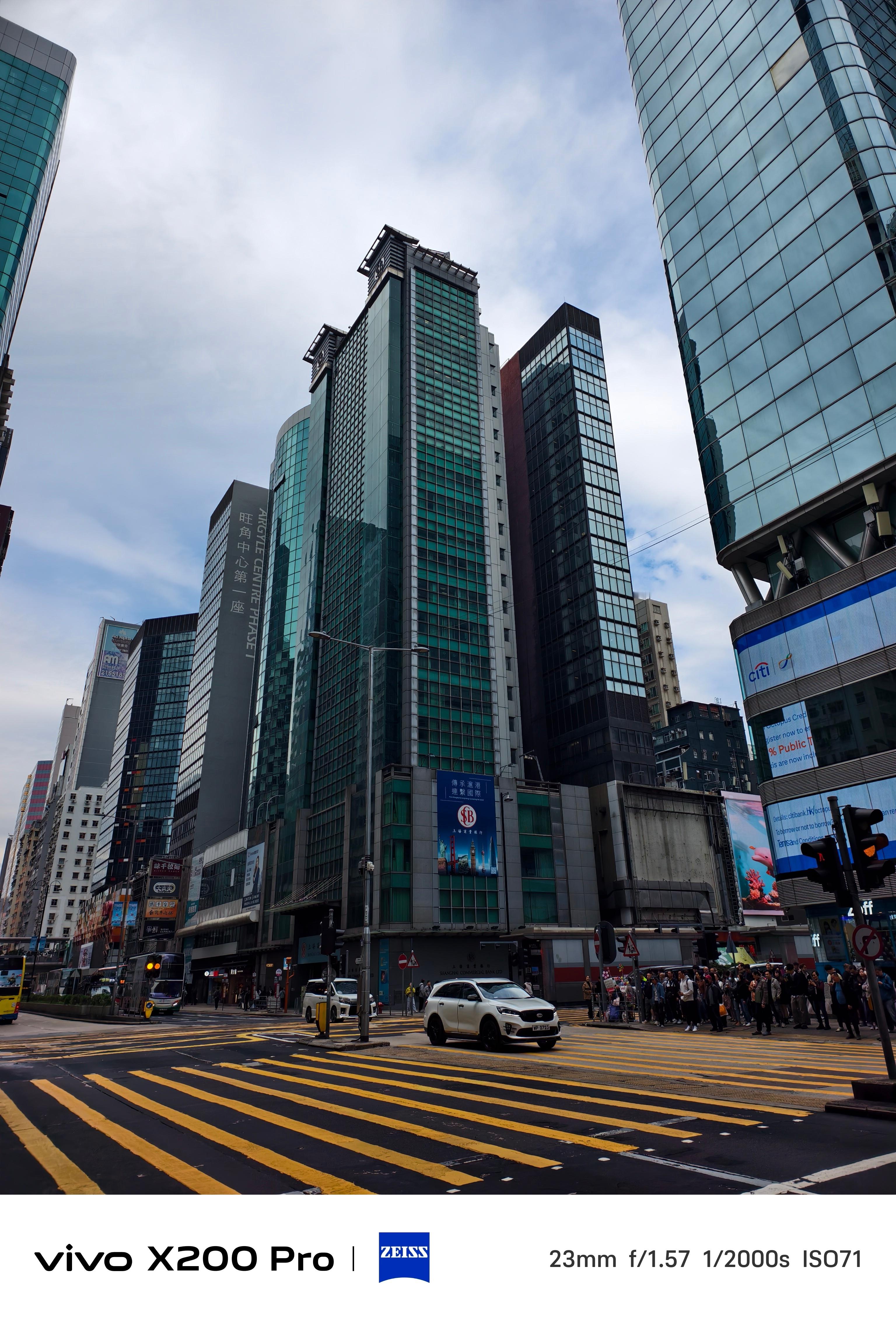 下一站，香港西九龙～带着vivo X200 Pro来打卡香港街景！ 