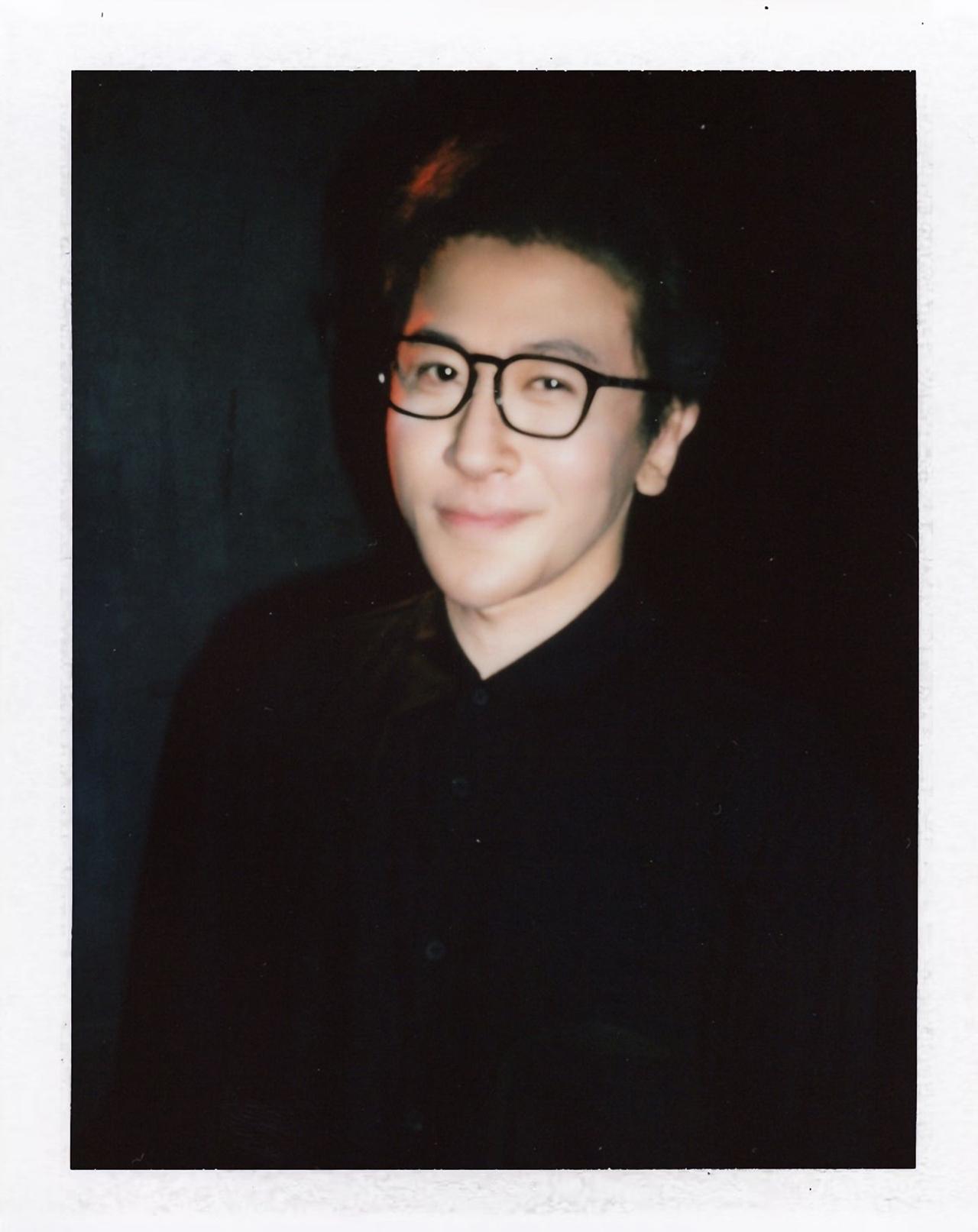 刘谦说胡兵银发第一帅自己第二帅胡兵的帅气儒雅与刘谦的幽默自谦，在问界M9的见证下