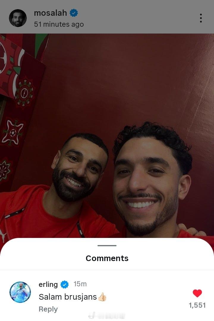 久违的赛后自拍！萨拉赫与马尔穆什合影，哈兰德评论：你好兄弟们12月23日讯 非洲