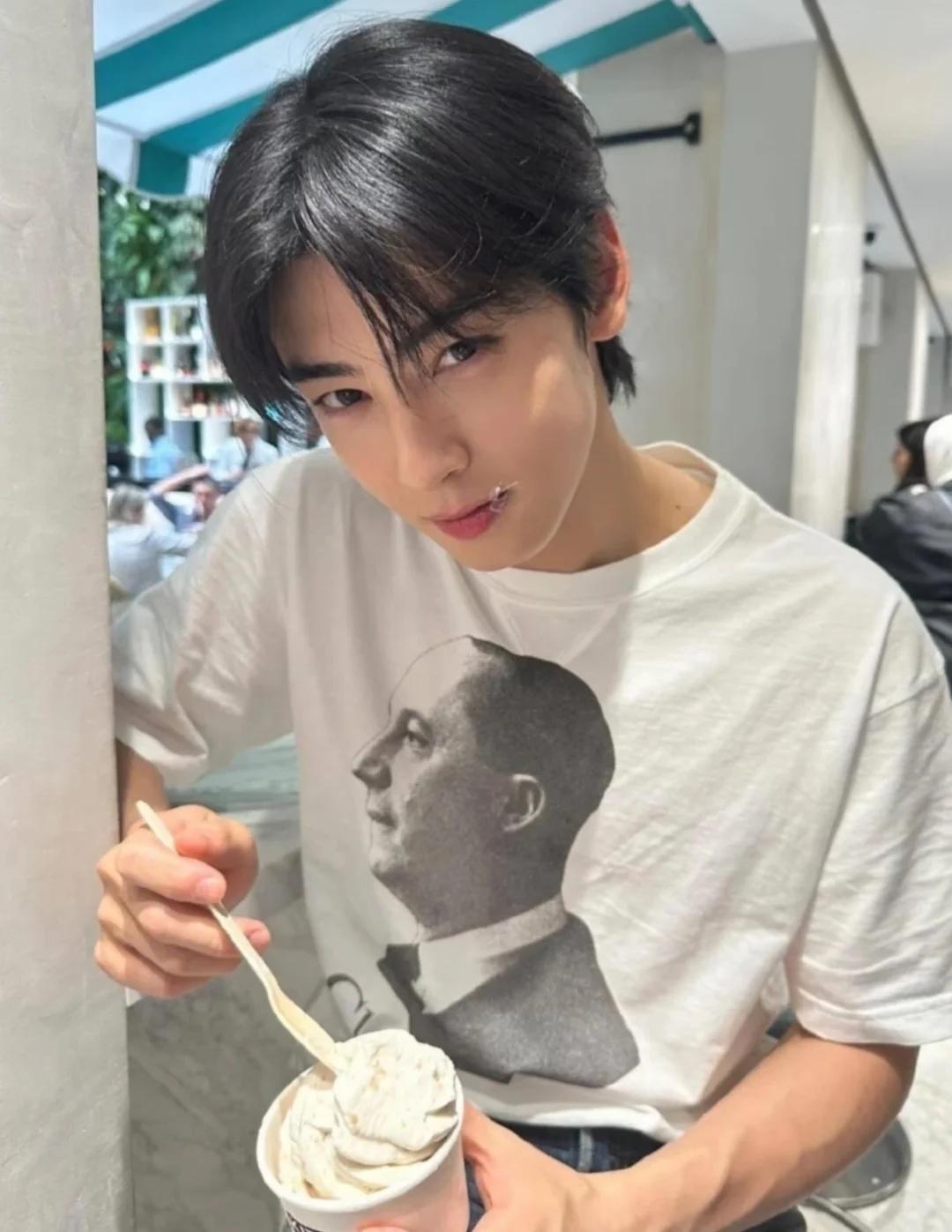 id江南美人你害得我现在才get到他的颜…
之前只听过车银优的名字但是没看过…
