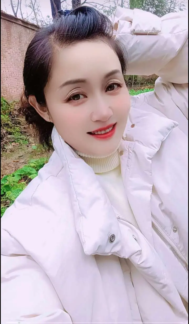 好久没听这首歌了，童年的回忆
