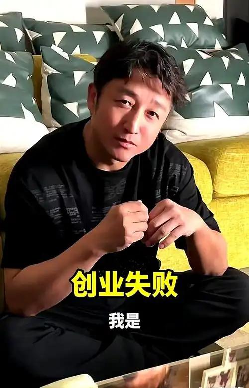 真正压垮邹市明的，

从不是那两亿的窟窿，

更不是和冉莹颖的婚姻，

而是他巅