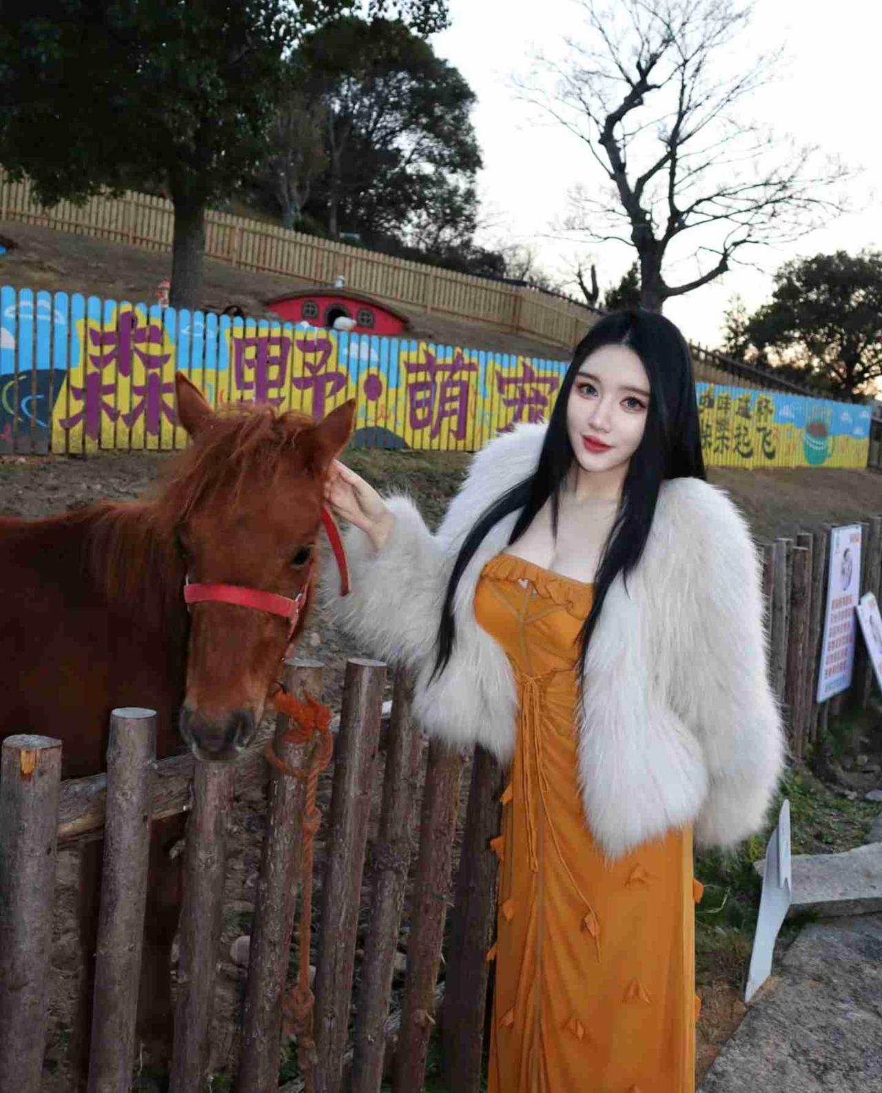 我的今日状态：😁轻松愉快
我这里的天气：☀️晴天