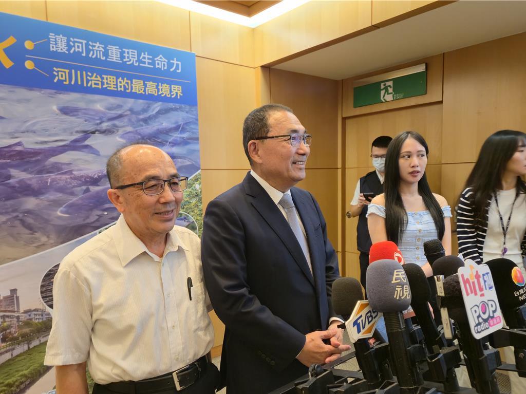李四川提跨河景观桥串联大稻埕 侯友宜：盼双北合作创造新亮点
国民党新北市长参选人