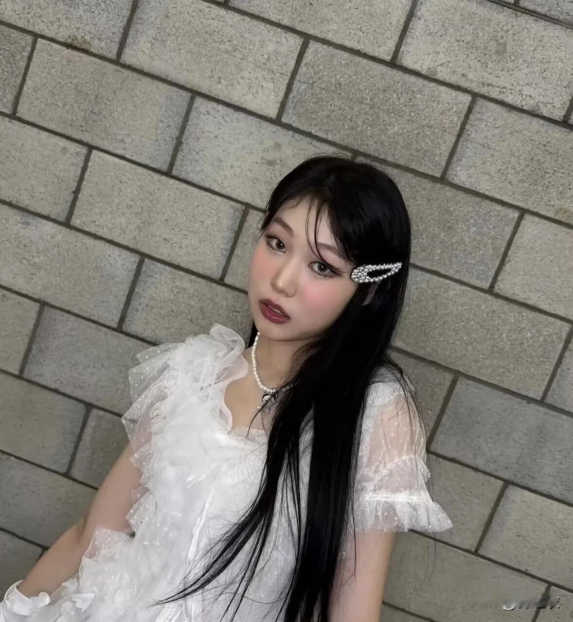 小沈阳的女儿为什么比黄奕的女儿更招人喜欢呢，我觉得应该是和家庭环境有绝对的关系啊