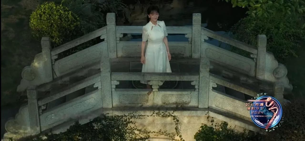 果然，央妈才是最会的！

当全世界都在庆祝七夕的时候，杭州提前开了《新白娘子传奇