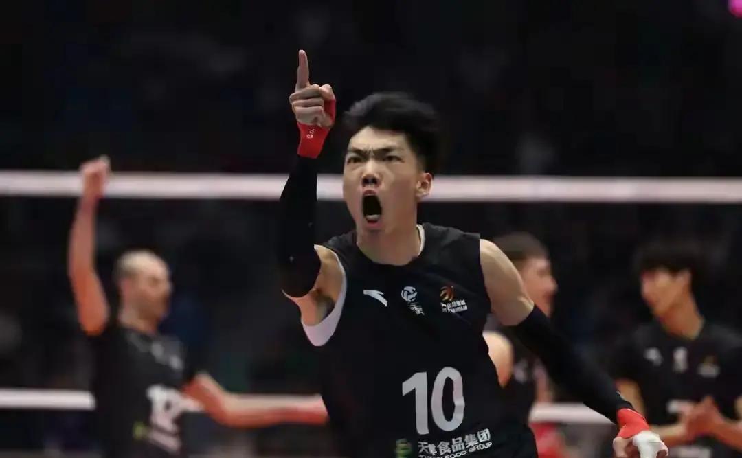 刚刚官宣！2025-2026中国男排超级联赛单项奖名单出炉
赛季收官，奖项落定！