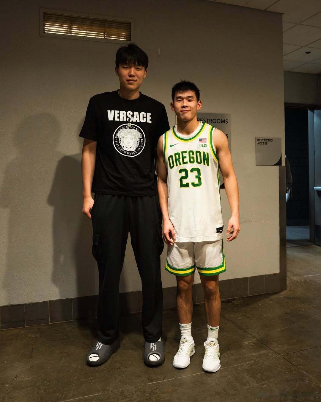 为我们这些勇敢追梦的年轻人点个赞！希望他们在2026年越打越好！进入波特兰开拓者