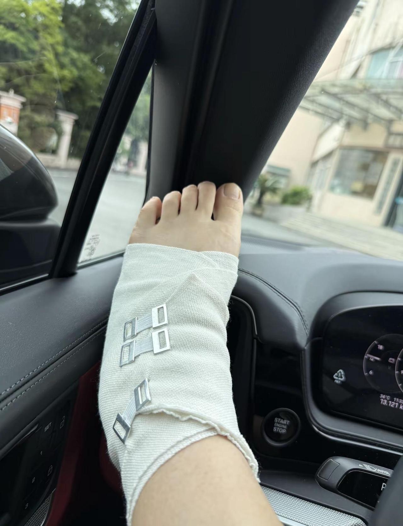 医生说给我写建议休息一个月，可以去给单位看请假😂😂我问一个月就完全好了吗？我