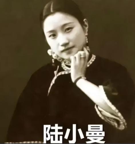 1965年，62岁的陆小曼离世，翁瑞午的女儿翁香光赶来吊唁，趁四下无人掀开她的衣