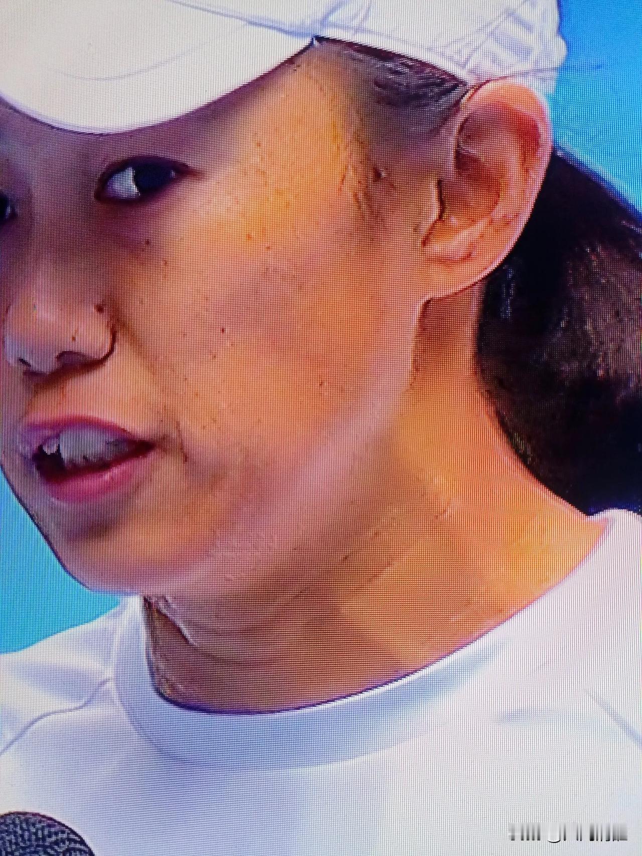 中网女单争夺战，张帅震惊四坐，挺进女单八强！
     现年35岁，持外卡参赛的