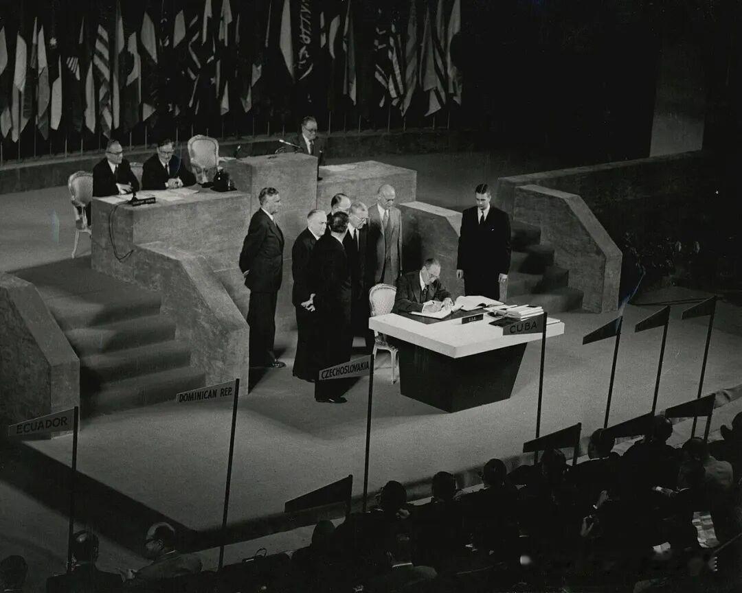 观察者网：最近日方、台当局在谈到二战后东亚秩序安排及台湾法律地位问题时引述《旧金