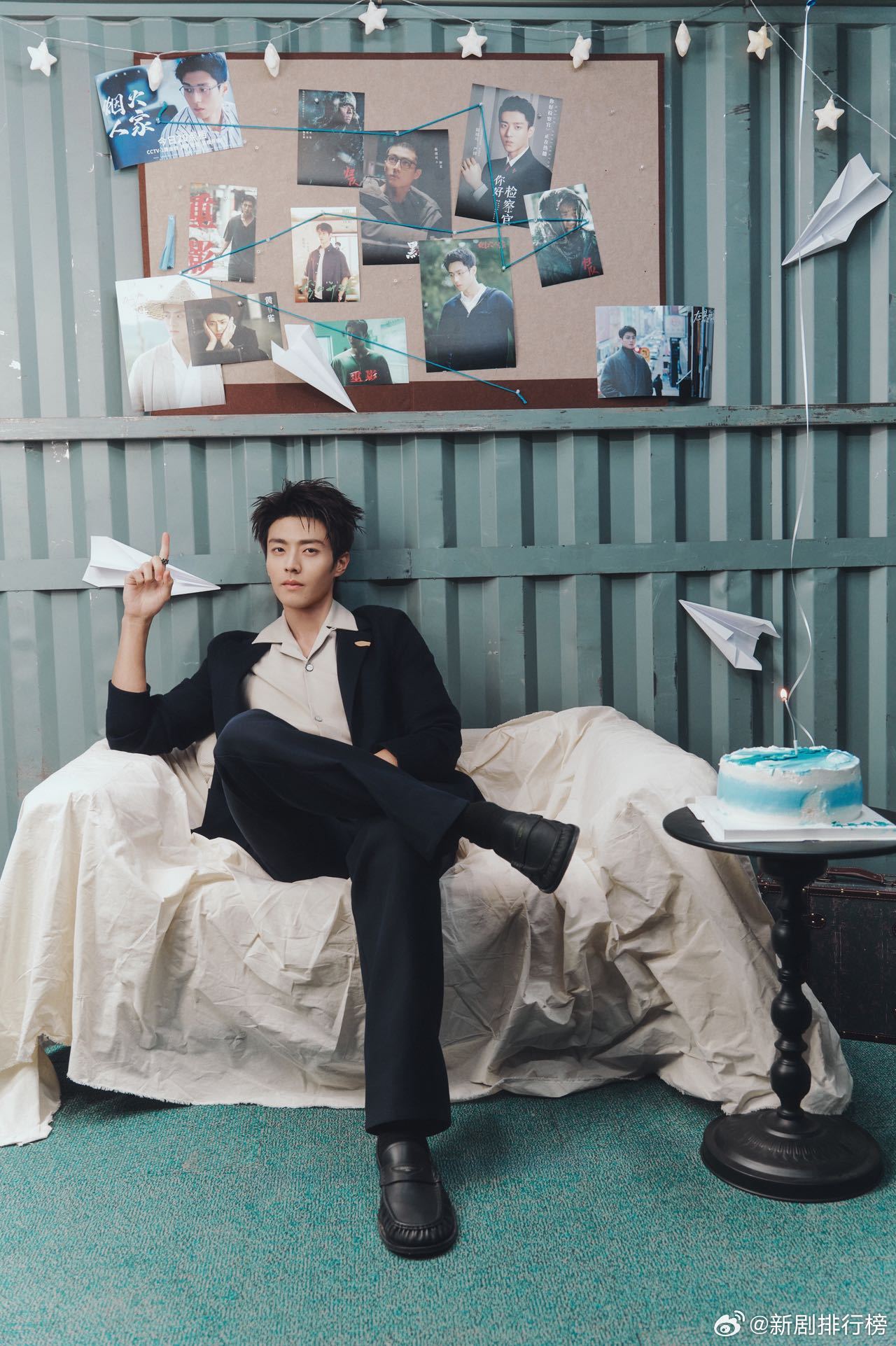 陈靖可来放粮了 陈靖可生日也太有排面了，写真视频直播全都安排上，物料多到看不完，