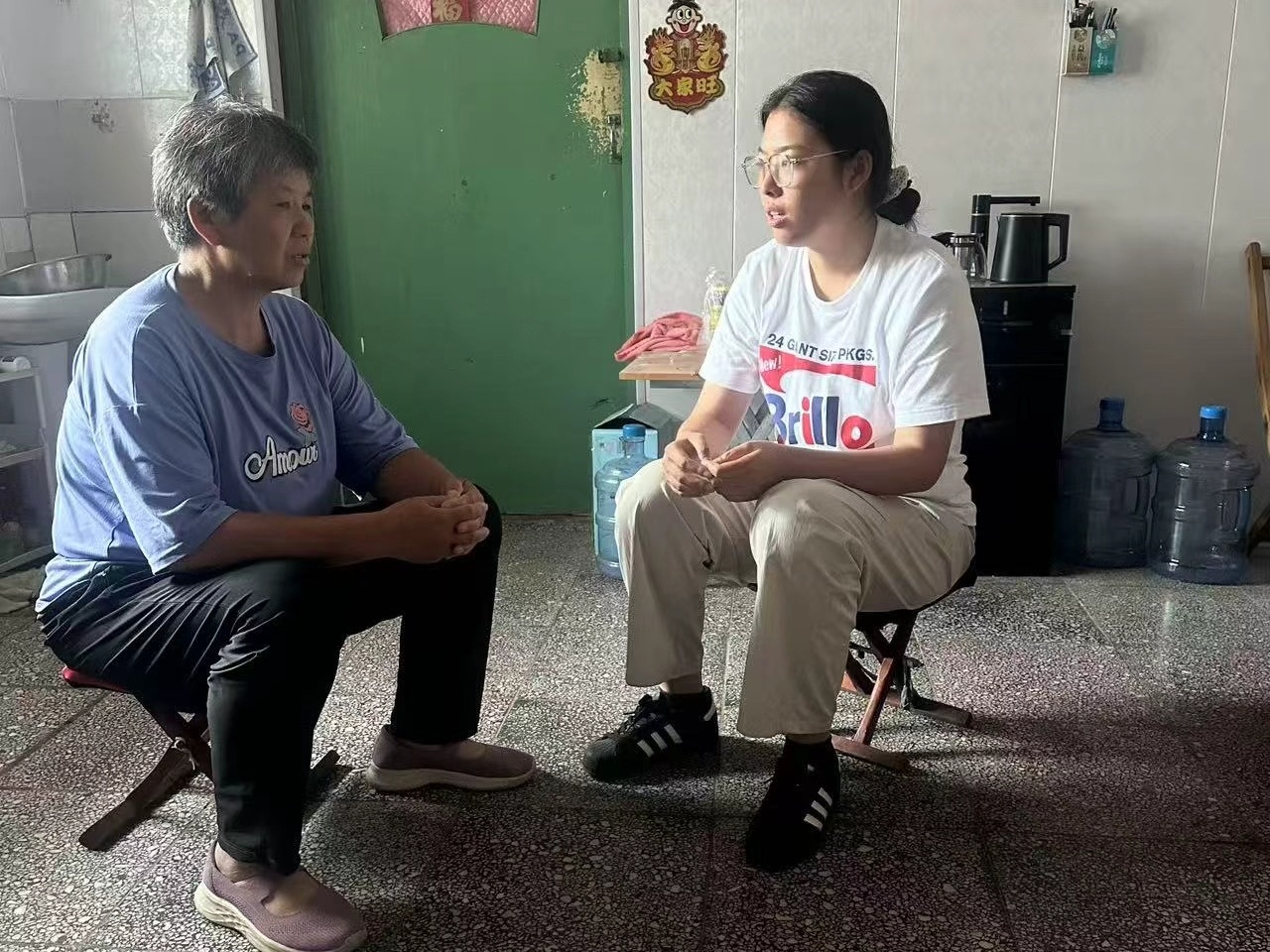 秦岭笑谈曲园学子三下乡 青年服务基层治理 城乡融合调研  农村老年健康保障 【青