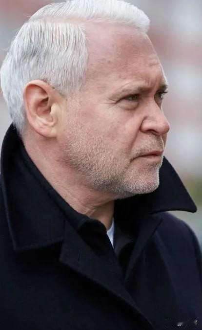 【哈尔科夫市长就暴力征兵发声：战争不止是战场上的较量，更是民心的争夺】
 
1月