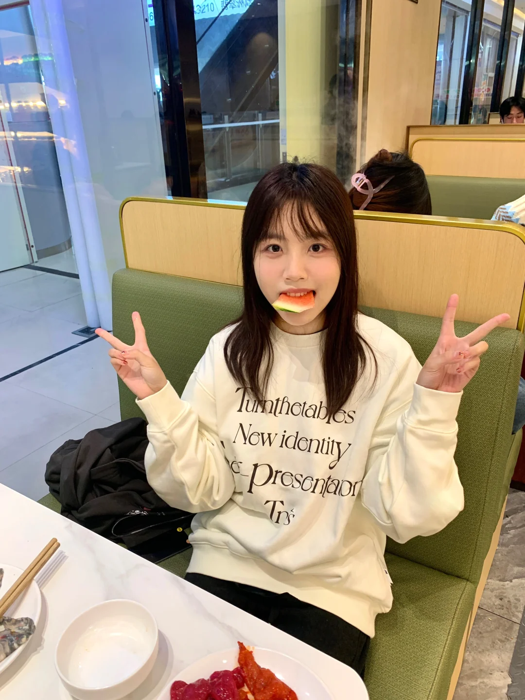 ✌️