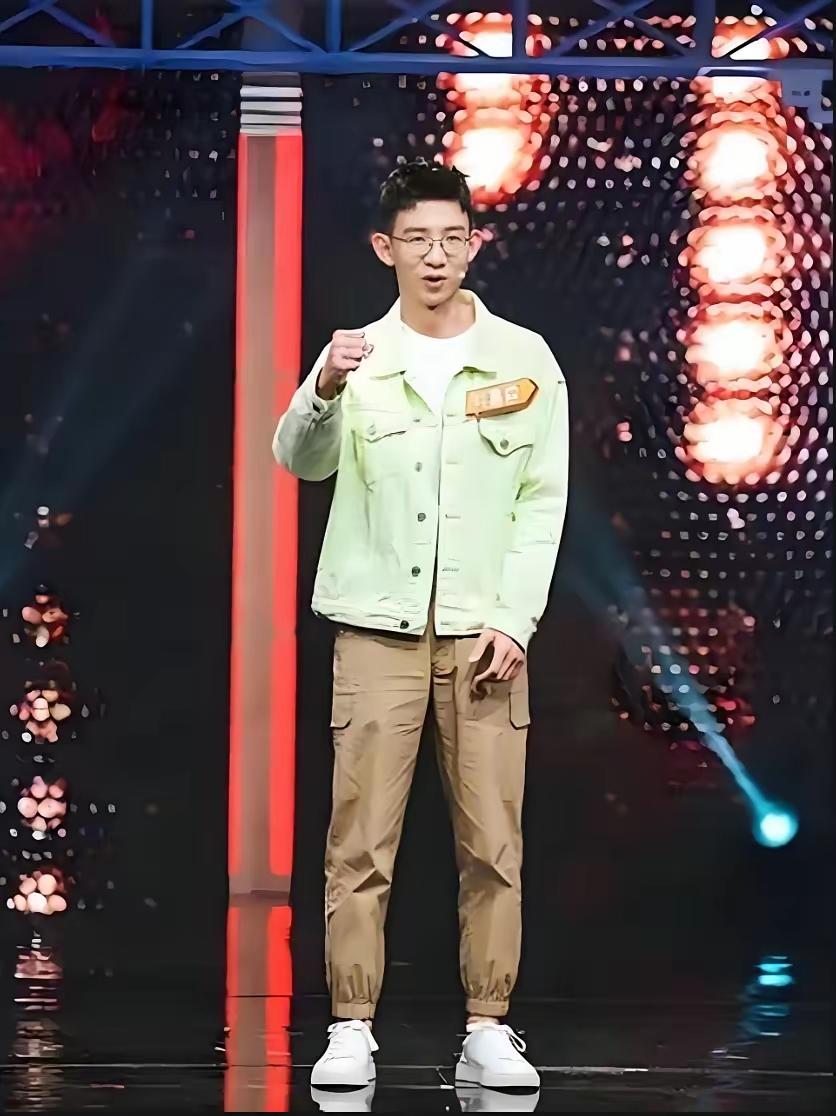 河北一名考生逆袭上北大后，向老师提出了一个问题：“毕业后，我能拿到百万年薪吗？”