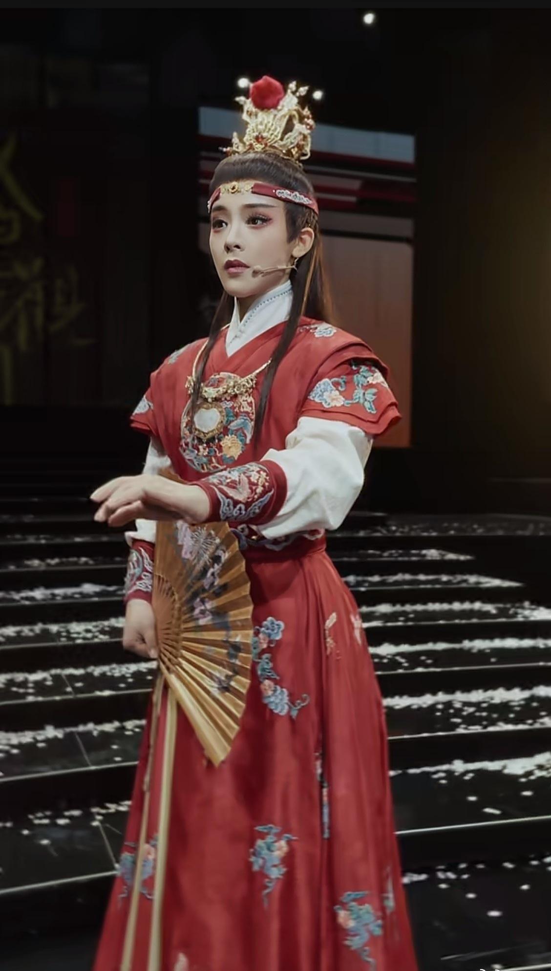 clj陈丽君提名百花奖最佳新人 clj陈丽君青年戏曲传播者 
 
 一早醒来就开