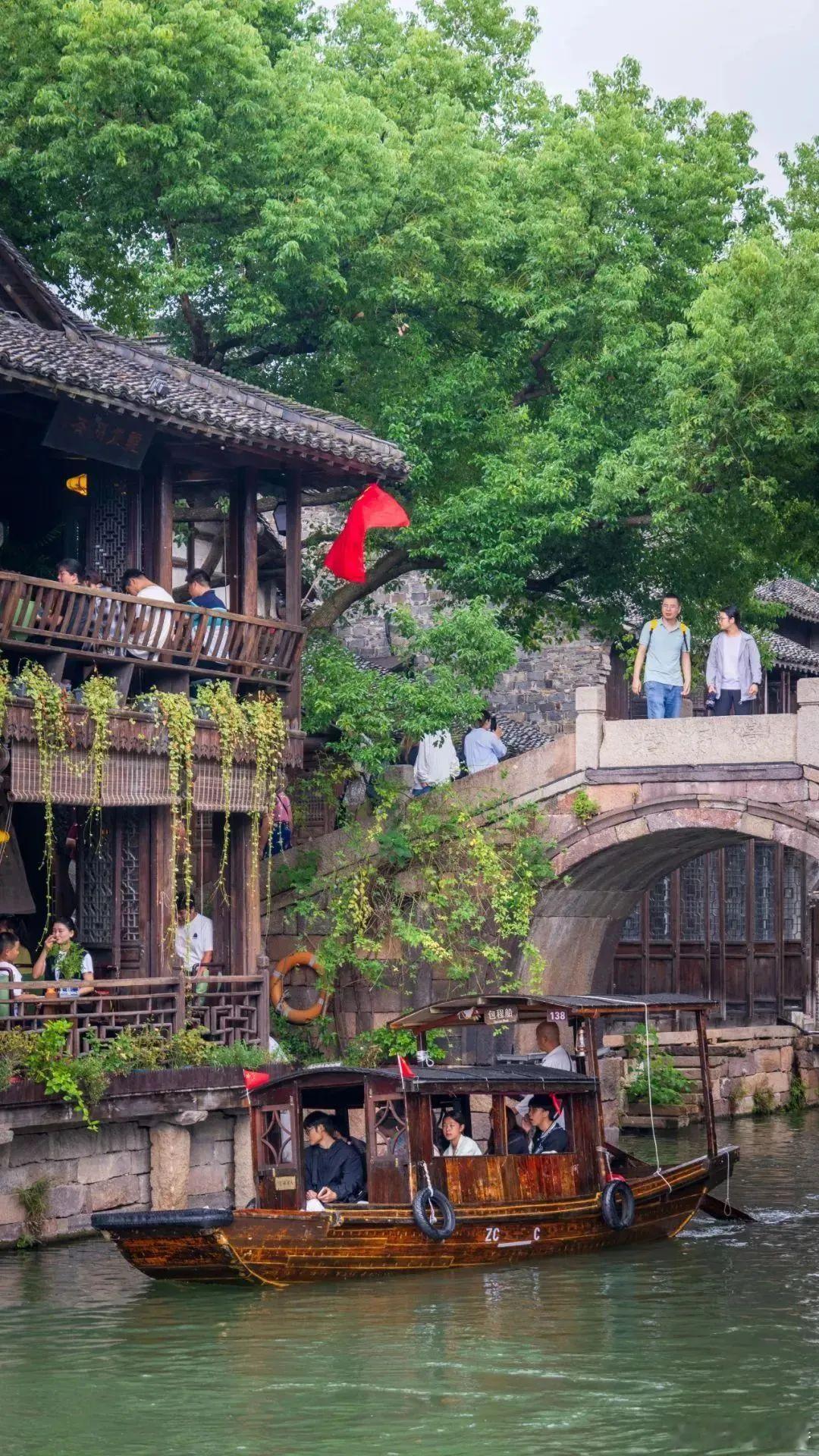 #遇见桐乡 风雅游你#【金秋游桐乡旅游推荐：乌镇景区】在乌镇拍到“人生照片”了吗