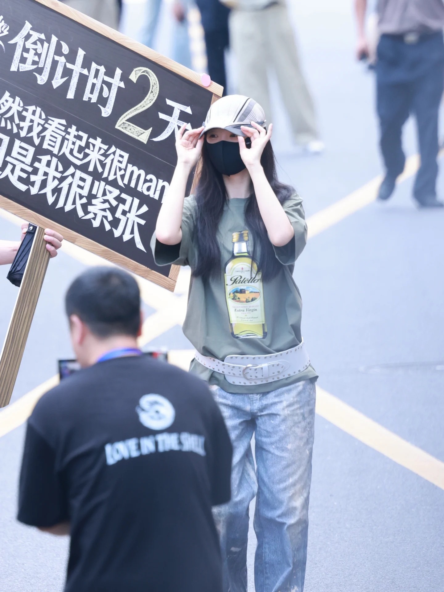 今天有人在前面拍摄🎬耶！！ 