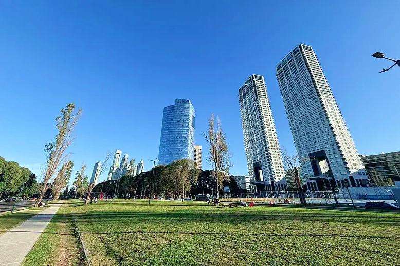 美国跟阿根廷搭把手，南大西洋这块要上点心了

美国驻阿根廷大使馆前两天发了条消息
