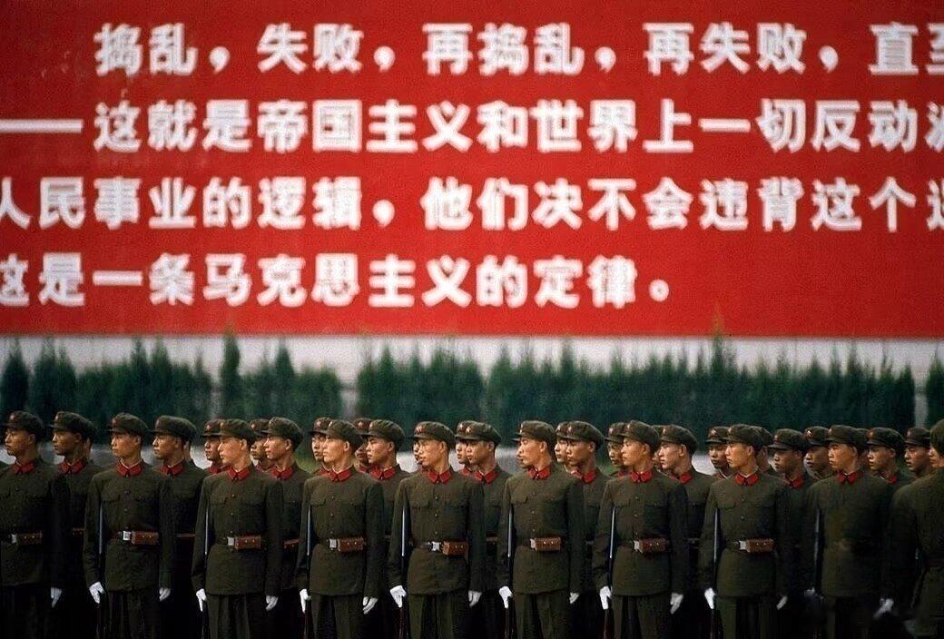 #早上好,加油# 坚持马列主义，坚持毛泽东思想，从胜利走向胜利！ ​​​