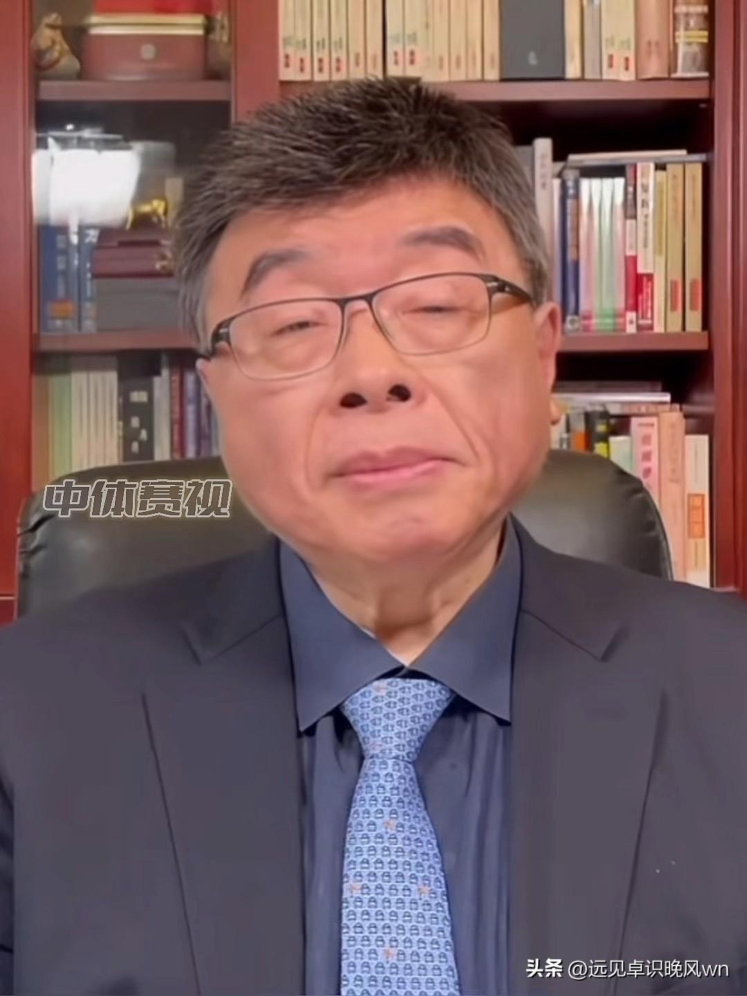 邱毅教授发文称:
“很多人都说我明显老了”，我也感觉镜头前语速变慢。
在反独促统