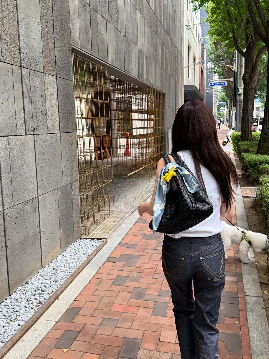 喜欢一些日常照～🌸郑采妍 ​​​