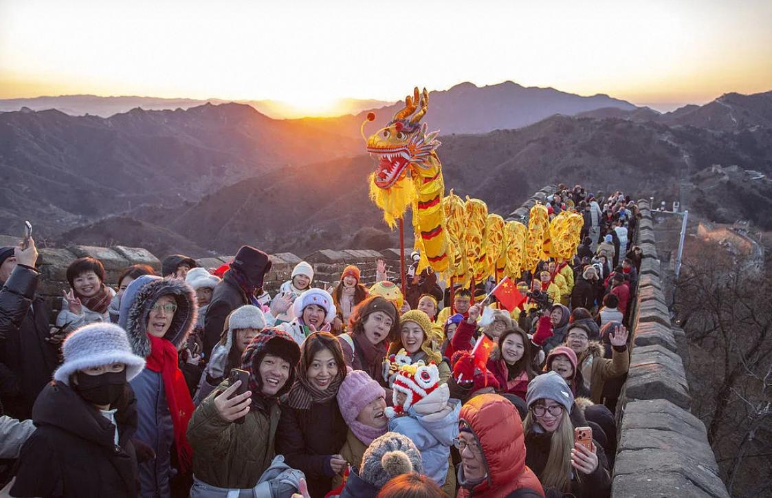 万万没想到！今年的国庆和往年不太一样，不少人花钱明显更理性了，也更会精打细算了。