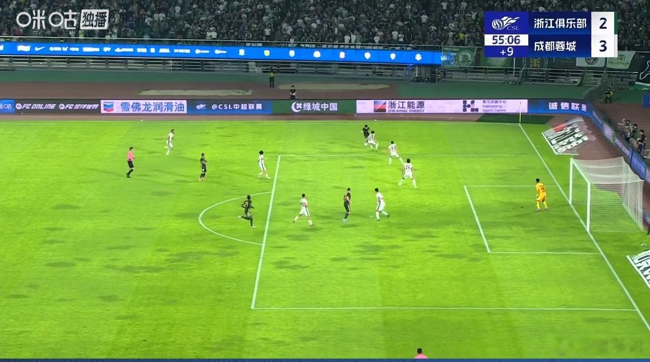 浙江半场结束前把比分扳回到 2 比 3。 ​​​