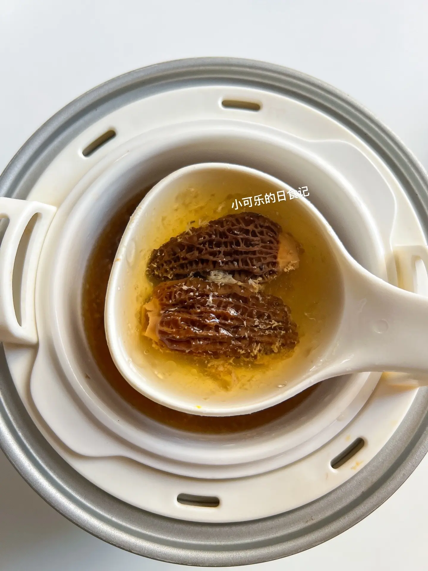 家有孩子多安排这个汤，营养又好喝。适合一年四季喝的营养汤，做法简单，健...