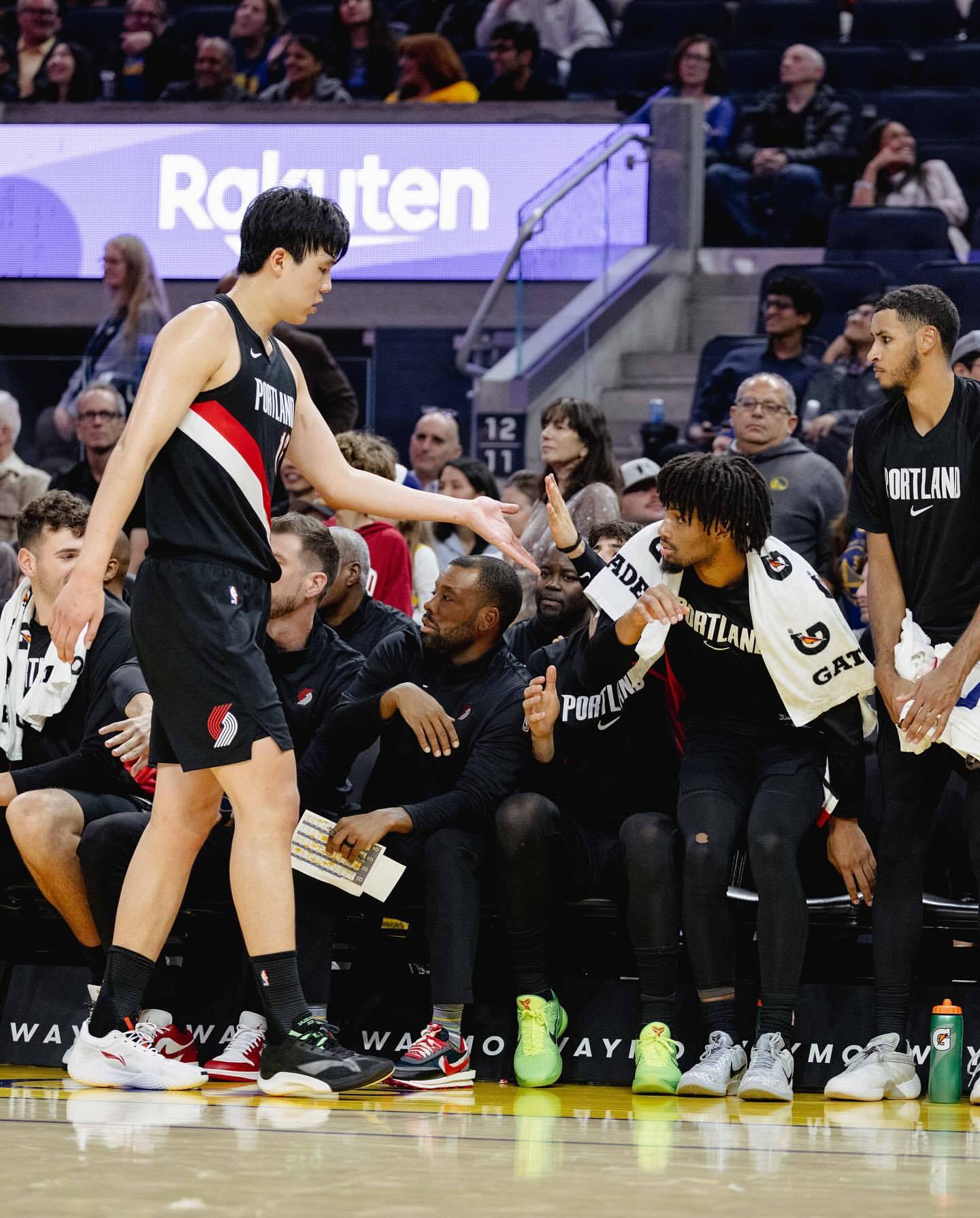 首先声明我不是装理性，也不是小杨的黑粉。但我觉得现在舆论压力对小杨不友好，我知道