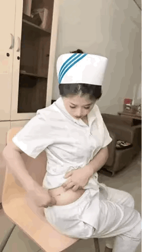 她是怎么做到不怕疼的！[捂脸][捂脸]