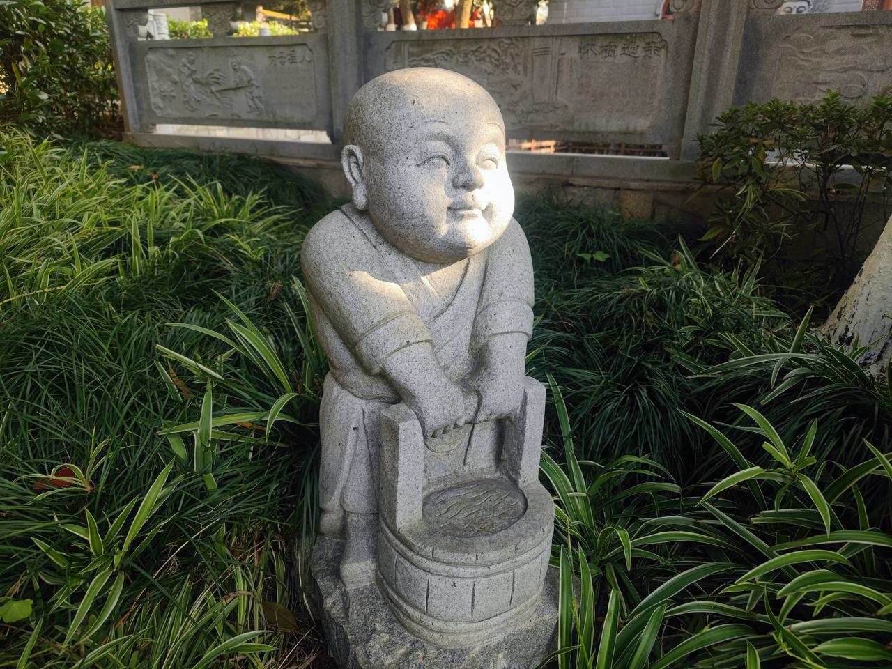 觉醒后，善良，只是一种选择！

所谓选择，就是因人而异，应缘而施，要全看对方处在