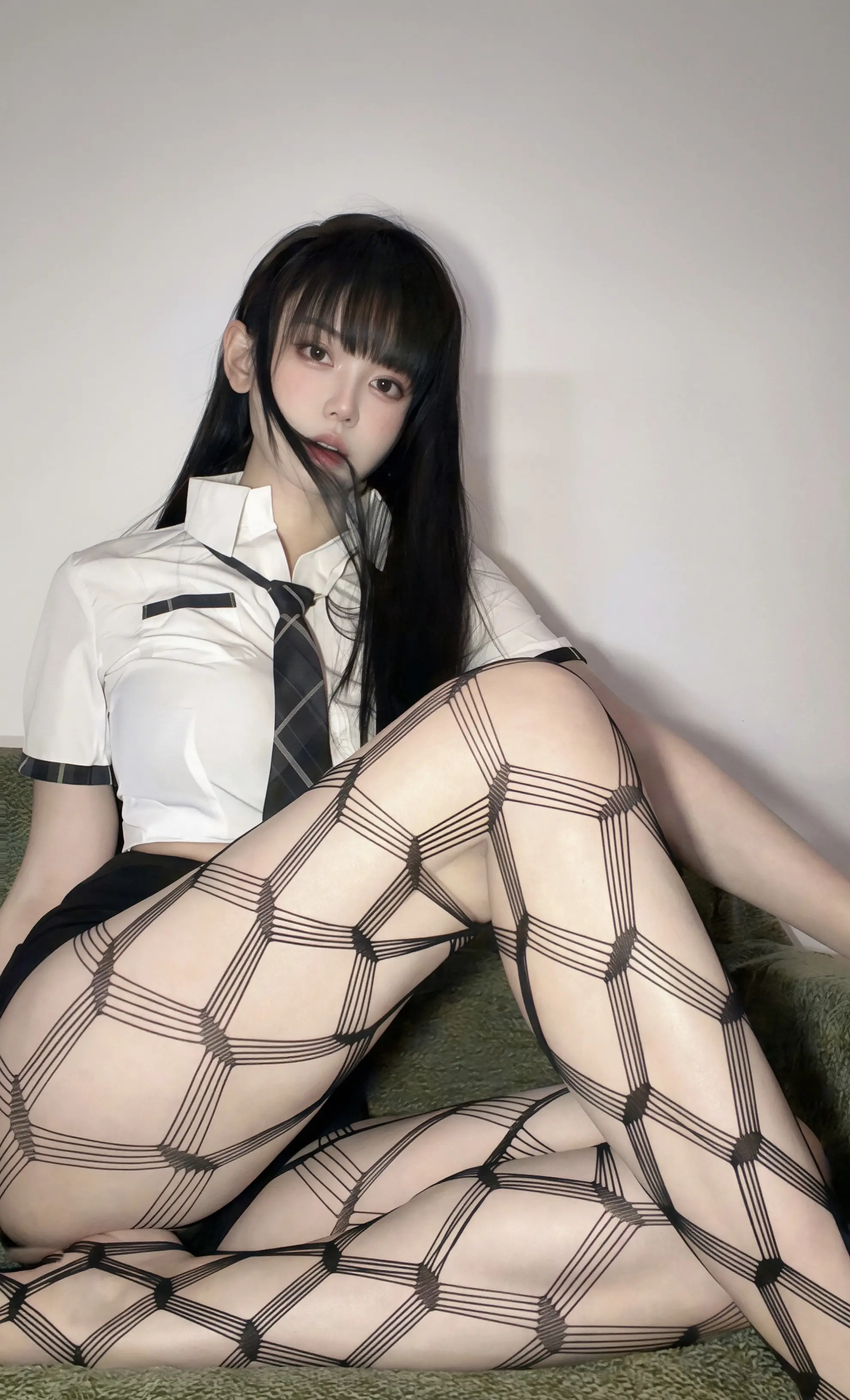 笑话！我给你的感觉她能有吗！